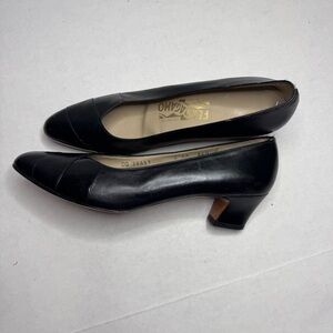 Salvatore Ferragamo Black Leather Cap Toe Pumps Size 8AA Block Heel Italy